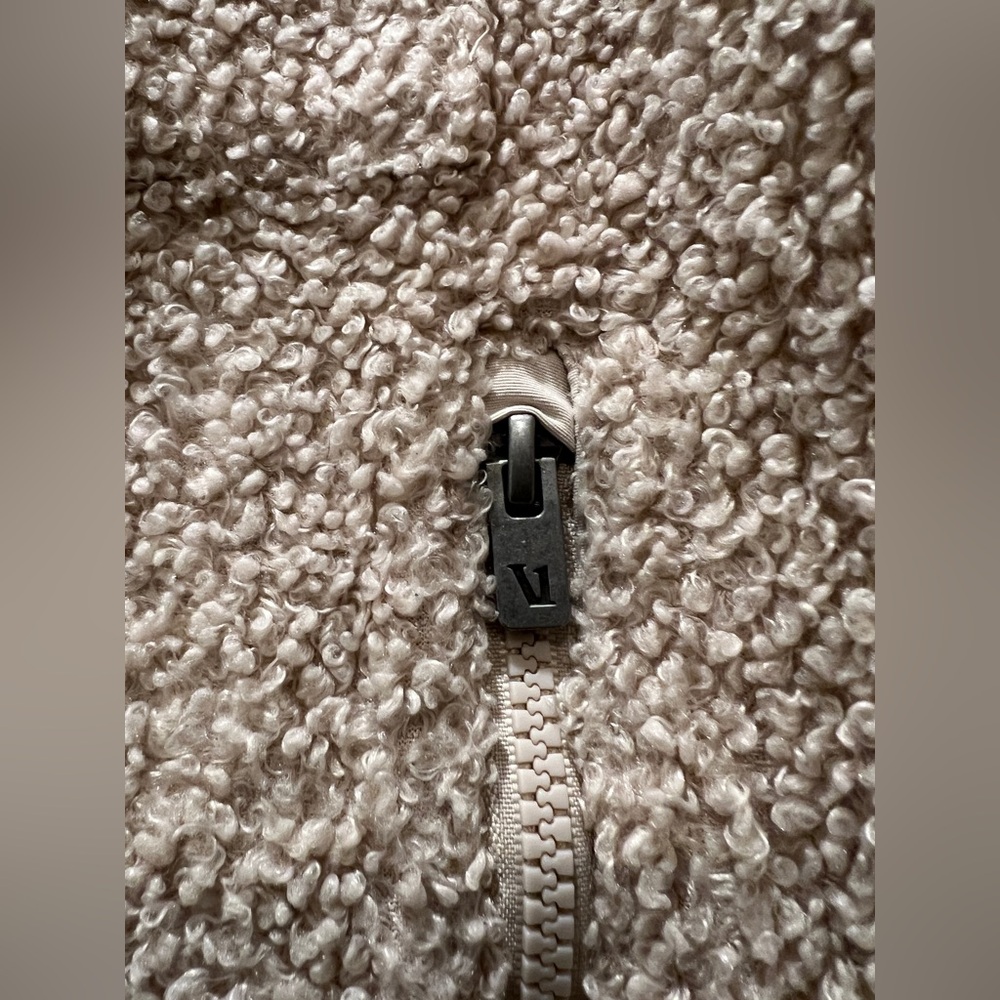 Women's Vuori Sycamore Full Zip Jacket 💫 Dune 💫 Medium - Picture 11 of 15